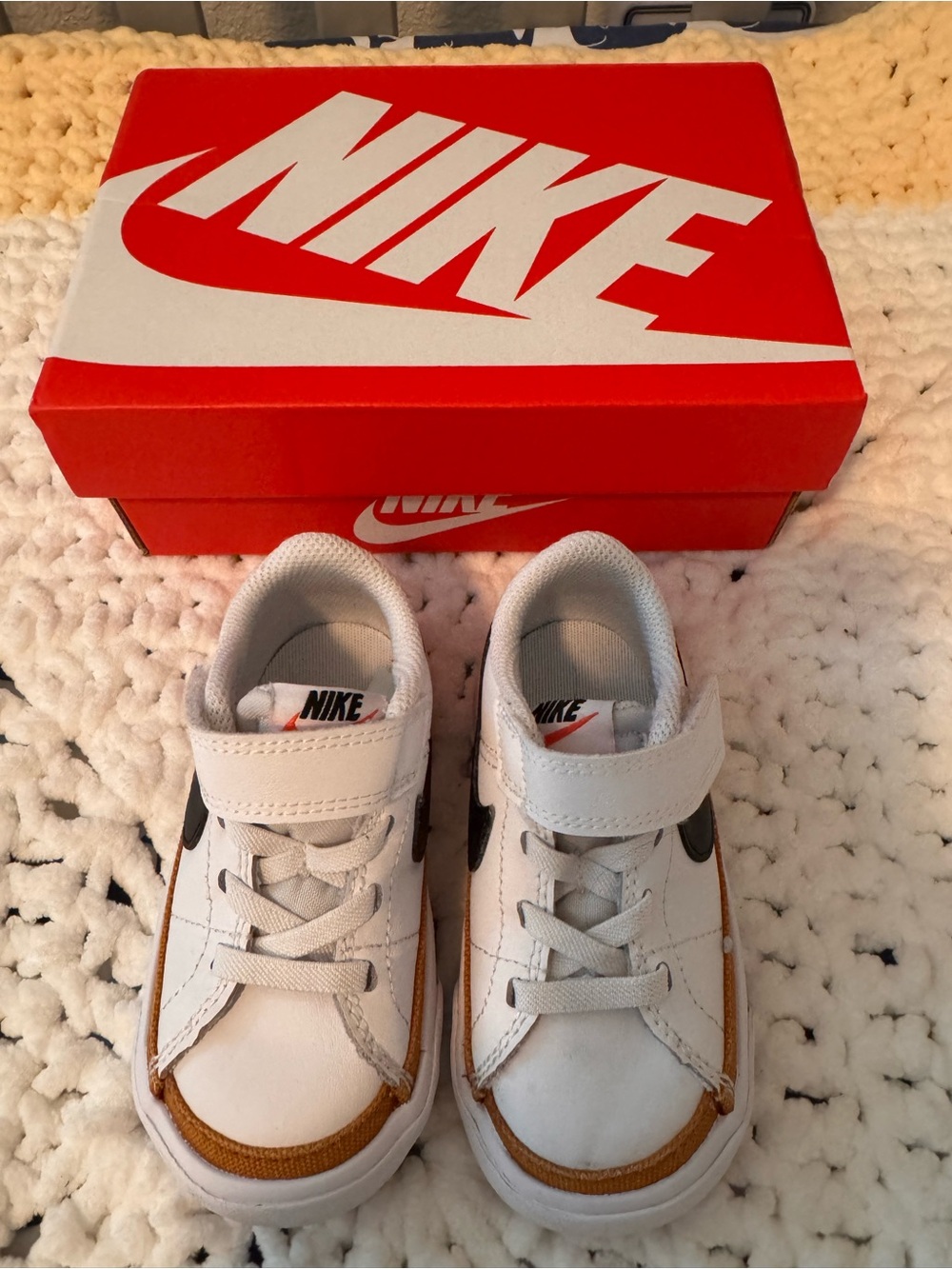 Nike Toddler Legacy Court Sneakers-sz 6C, worn briefly once